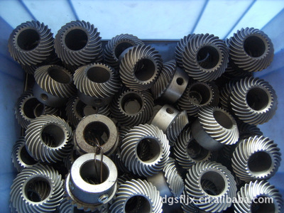 专业制造商直销 质量可靠的螺旋伞齿轮，纺织机械配件优选